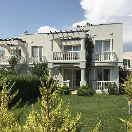 Appartamento Bav Flamingo 2+1 Bahce Kati Daire
